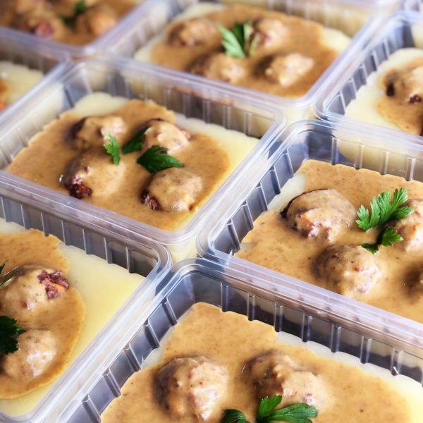 Almôndegas funcionais de carne com legumes ao creme, purê de aipim (prato sem glúten/lactose) - 350g