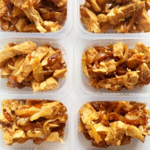 Porção de filé de frango grelhado acebolado – 150g
