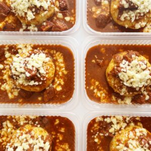 Nhocão de batata doce ao ragú de carne com mussarela – (350g)