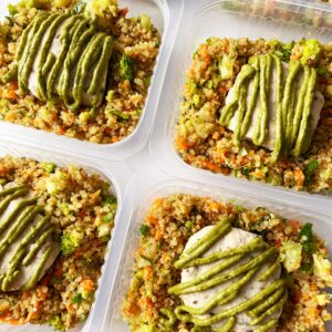 NOVIDADE! Salada POCKET de quinoa com mini polpetone de frango (01 und) ao pesto – 200g