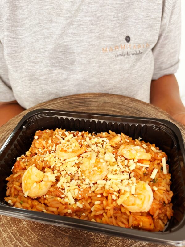 Arroz de polvo com camarão e parmesão - prato sem glúten (350g)