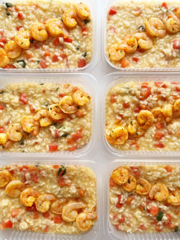 Risoto caprese com camarões grelhados - prato sem glúten (350g)