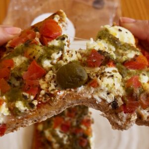 Pizza integral marguerita especial, com pesto com tomate – aprox. 240g
