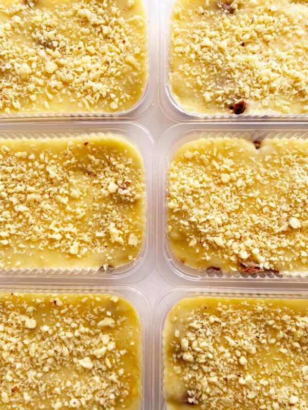 Escondidinho de carne do sol (120g), aipim com coalho (230g) – prato sem glúten