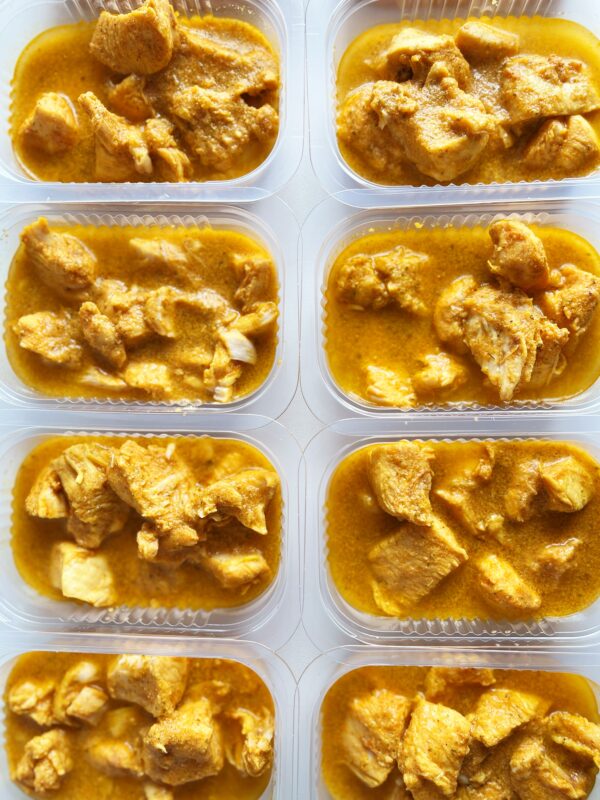 Porção - frango ensopado (200g)