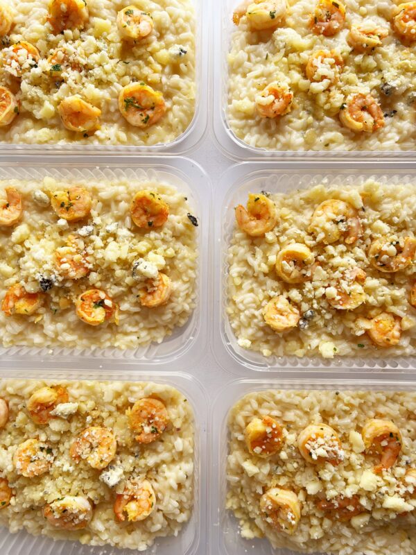 ESGOTA VOANDO! Risoto aos quatro queijos com camarões - prato sem glúten (350g)
