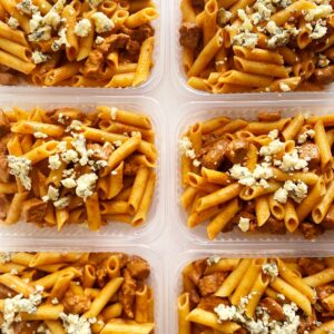 Massa com carne de panela ao gorgonzola (300g) – prato sem glúten