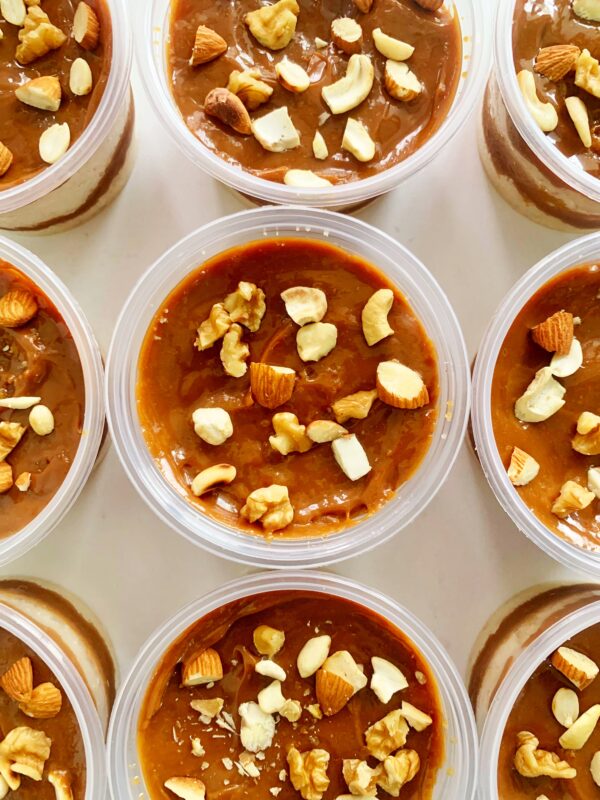 Bolo com doce de leite e mix de castanhas - sem glúten/zero lactose (aprox. 180g)