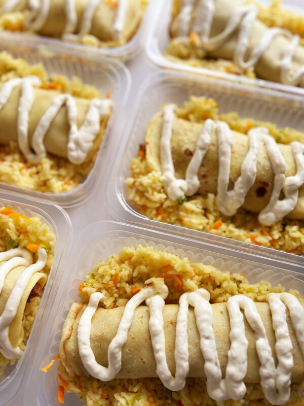 Panqueca de carne ao cream cheese com arroz colorido - 300g