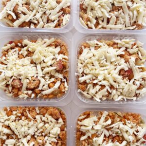 Acompanhamento – feijão tropeiro queijudo (200g)