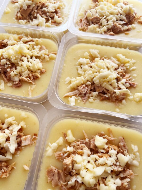 Sopa creme de batata, sobrecoxa em lascas e queijo minas - sem glúten (aprox. 400ml)