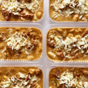 Nhoque ao molho cremoso de carne de panela com mozzarella de búfala – 350g