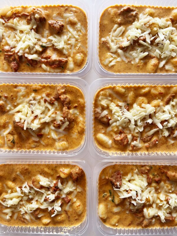 Nhoque ao molho cremoso de carne de panela com mozzarella de búfala - 350g