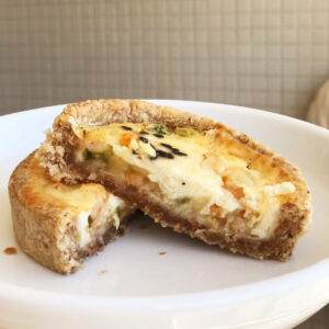 NOVIDADE! Quiche integral de salmão com espinafre – aprox. 130g