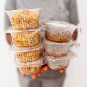 SUPER KIT – 7 PROTEÍNAS DA SEMANA 🤩 3 porções de PATINHO moído (150g cada) + 4 porções de filé de frango desfiado (150g cada)