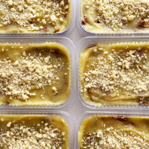 Escondidinho de carne (135g), purê de raízes com coalho (225g) – prato sem glúten