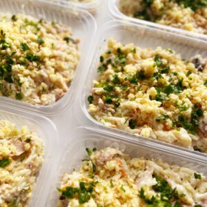 Arroz de forno QUEIJUDO com frango em lascas, legumes e provolone – prato sem glúten (350g)