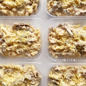Massa sem glúten ao molho Alfredo com filé especial grelhado – 350g