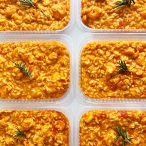 😱 Risoto de camarão com trufas negras e tomates frescos – prato sem glúten (350g)