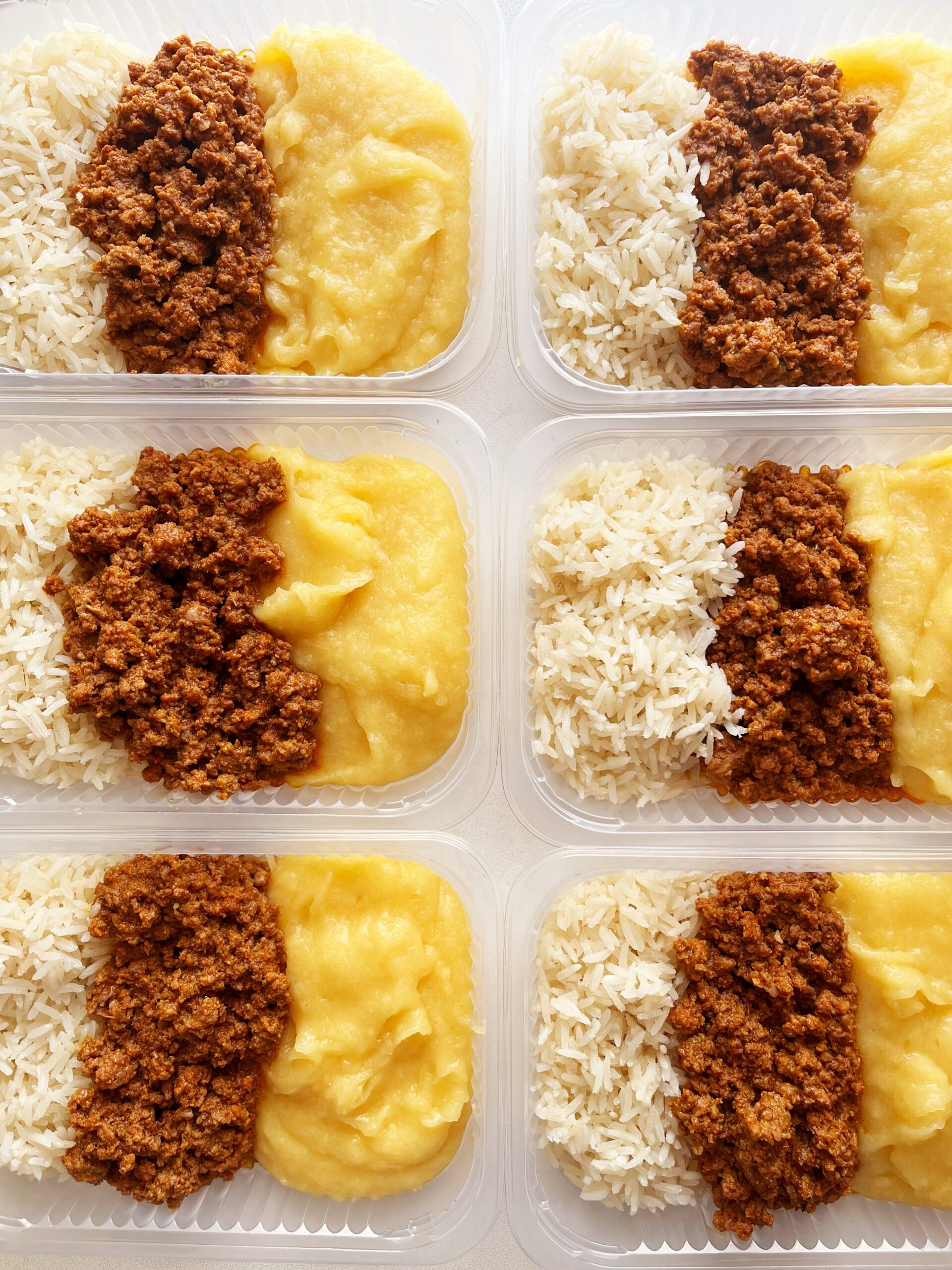 Carne moída (120g), arroz (80g), purê de aipim (150g) - prato sem glúten